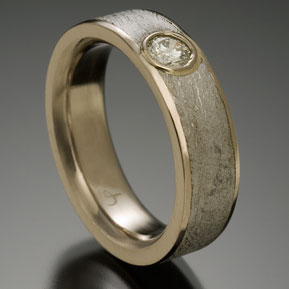 Vega Meteorite with 18k Pd White Gold and Diamond